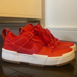 Red Nike dunks